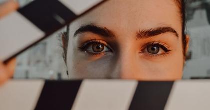 Casting assistente de produção para teatro