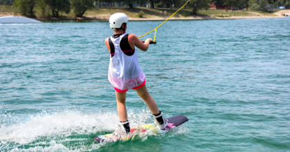 Casting mulheres entre os 25 e os 50 anos praticantes de wakeboard para projeto remunerado