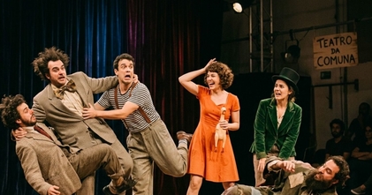 Casting atores e atrizes versáteis maiores de 20 anos para musical no Teatro da Comuna
