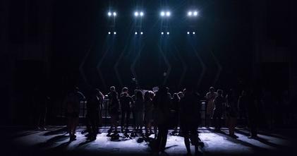 Casting artistas que queiram apresentar o seu espetáculo e mostrar o seu talento