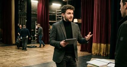 Procura-se produtor / assistente para comedy club - Lisboa