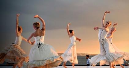 Casting bailarinas para Espetáculo “BATE FADO” em Lisboa