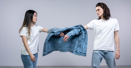 Procuramos atores e atrizes entre os 20 e os 30 anos para anúncio especulativo Levi's