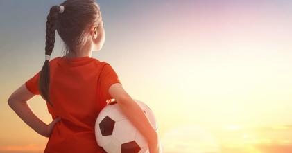 Casting raparigas que saibam jogar futebol até 13 anos para projeto publicitário