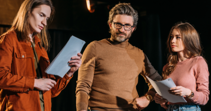 Casting ator ou atriz entre 18 e 35 anos para peça de teatro