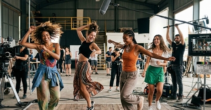 Casting feminino para Outdoor Shoot (vídeo/dança) em Lisboa