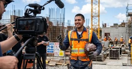 Casting homens entre os 25 e 45 anos com experiência em construção para spot publicitário