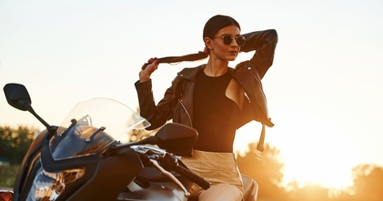 Casting mulheres 20 a 30 anos com carta de mota campanha internacional Portugal