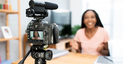 Casting  brasileiros/as para vídeo de entretenimento (Canal de YouTube "FREETOS") - Maia