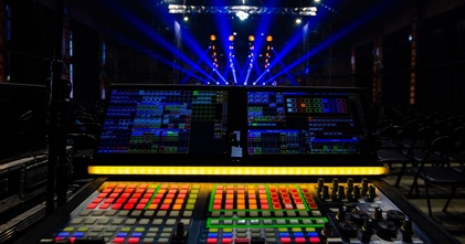 Procuramos técnico(a) de Iluminação para teatro