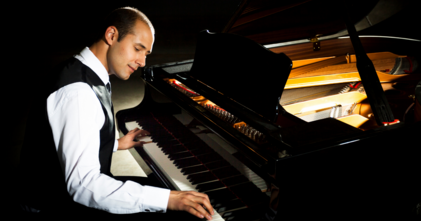 Casting professor ou professora de piano no Conservatório de Música e Artes do Centro