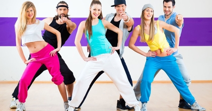 Casting bailarinos homens e mulheres para nova revista à portuguesa