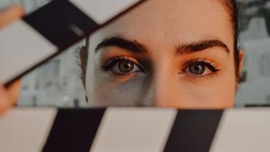 Casting assistente de produção para teatro