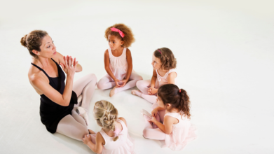 Casting professor ou professora de dança para escola