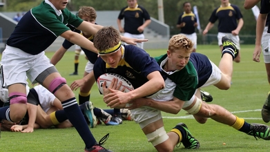 Casting rapaz jogador de rugby perto dos 15 anos para publicidade