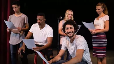 Casting atores cantores brasileiros para nuovo espetáculo