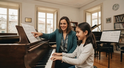 Procura-se professor/a de piano para Academia de Braga