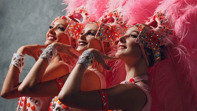 Casting bailarinas mais 18 anos para espetáculo Revista Cabaret