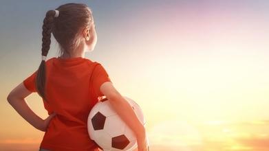 Casting raparigas que saibam jogar futebol até 13 anos para projeto publicitário