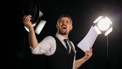 Casting ator masculino para teatro - Coimbra