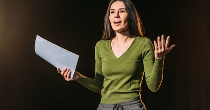 Casting atriz entre 20 e 40 anos para espetáculo itinerante