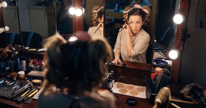 Casting atrizes mais 45 anos para Comédia Musical de digressão