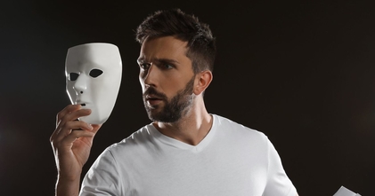 Casting ator entre 18 e 28 anos para teatro em escolas - Montijo
