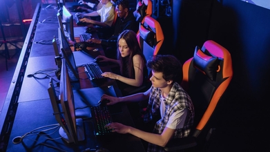 Casting pessoas que sejam apaixonadas por gaming para documentário
