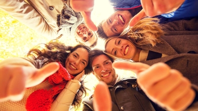 Casting figurantes homens mulheres e crianças para filmagens