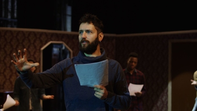 Casting atrizes e atores brasileiros entre 20 e 60 anos para o elenco de uma produção teatral