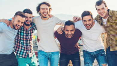 Procuramos figurantes homens entre os 25 a 60 anos para filme histórico